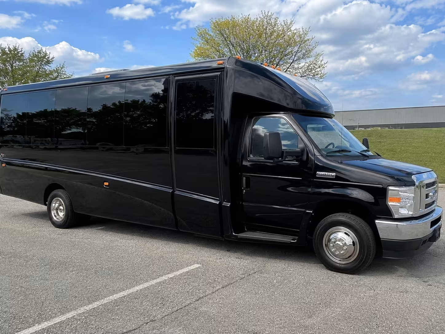 longmont 15 passenger minibus rental