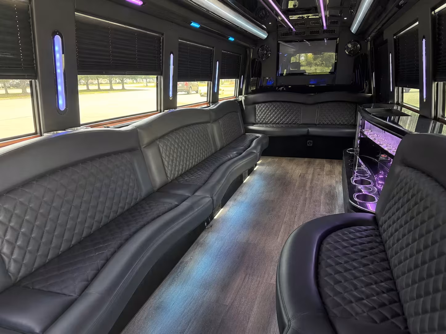 longmont party buses for ball arena and fiddler s green shows