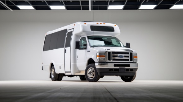 longmont 15 passenger minibus